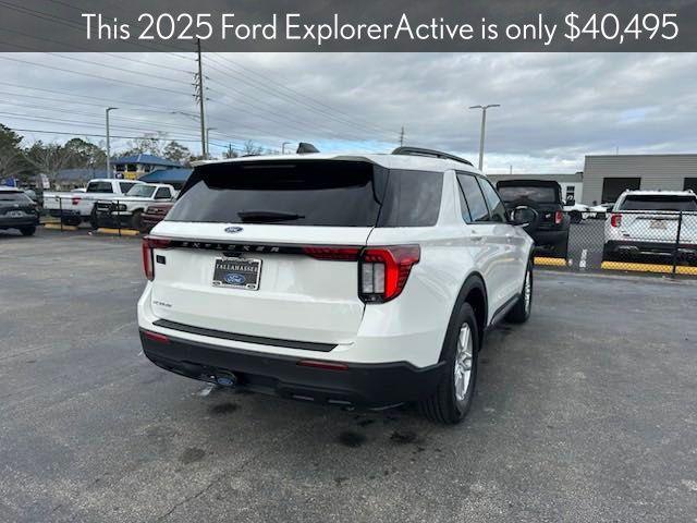 new 2025 Ford Explorer car, priced at $39,245