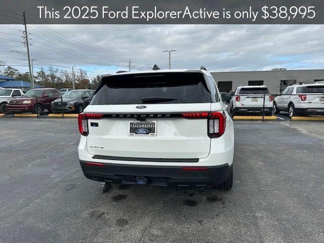 new 2025 Ford Explorer car, priced at $38,995