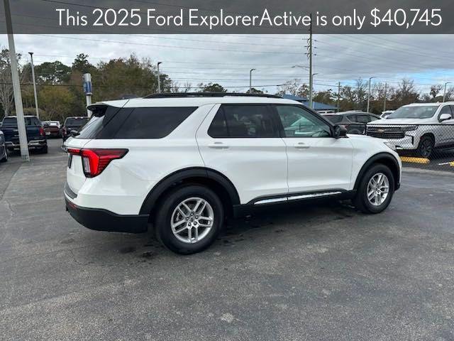 new 2025 Ford Explorer car, priced at $40,745