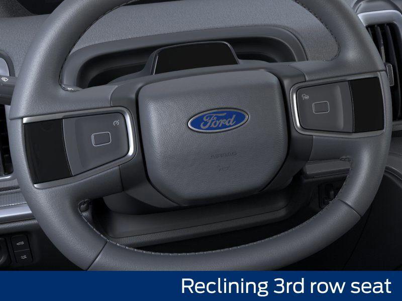 new 2025 Ford Expedition car, priced at $70,040