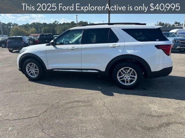 new 2025 Ford Explorer car, priced at $40,995