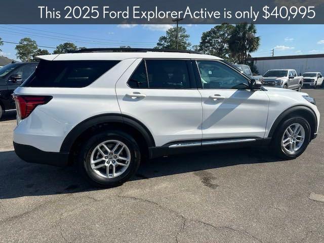 new 2025 Ford Explorer car, priced at $40,995