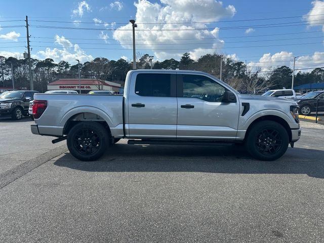 new 2025 Ford F-150 car, priced at $47,995