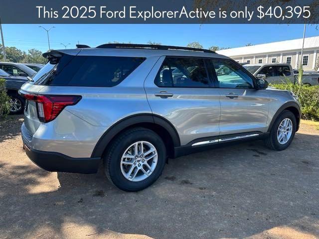 new 2025 Ford Explorer car, priced at $40,395