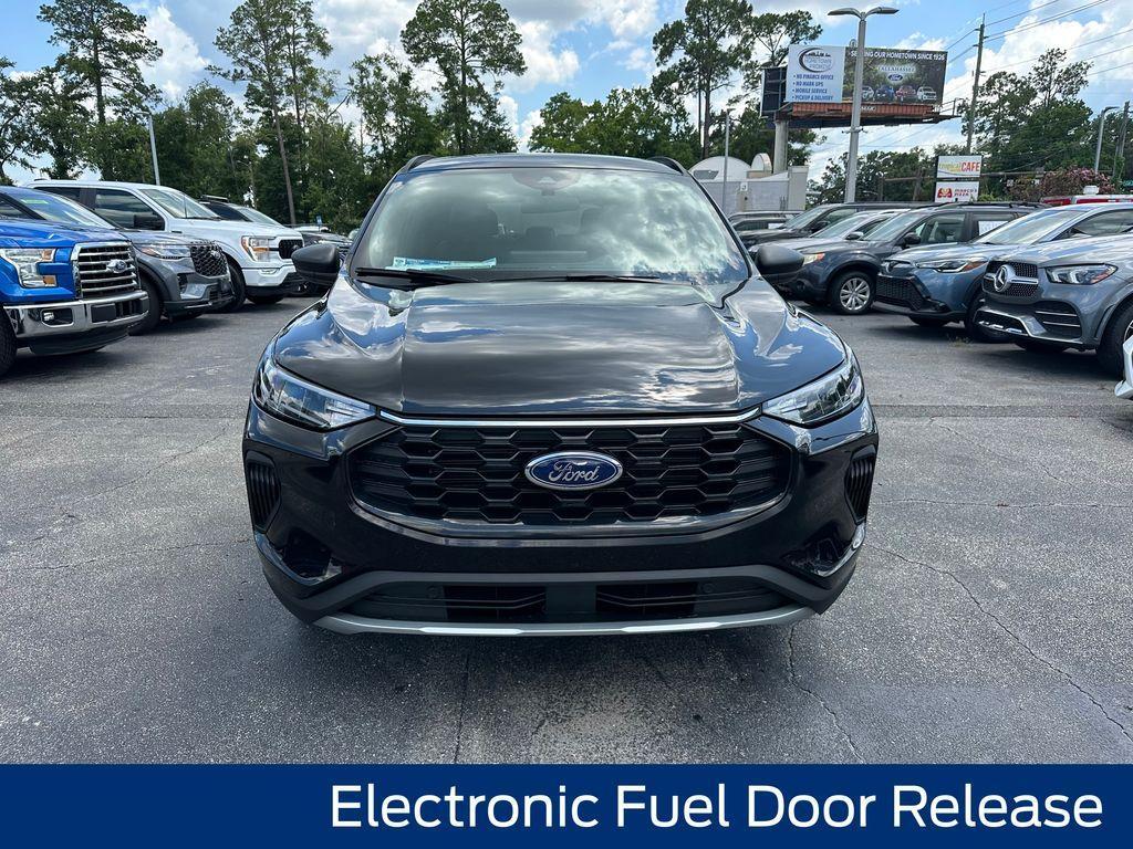 new 2025 Ford Escape car, priced at $28,036
