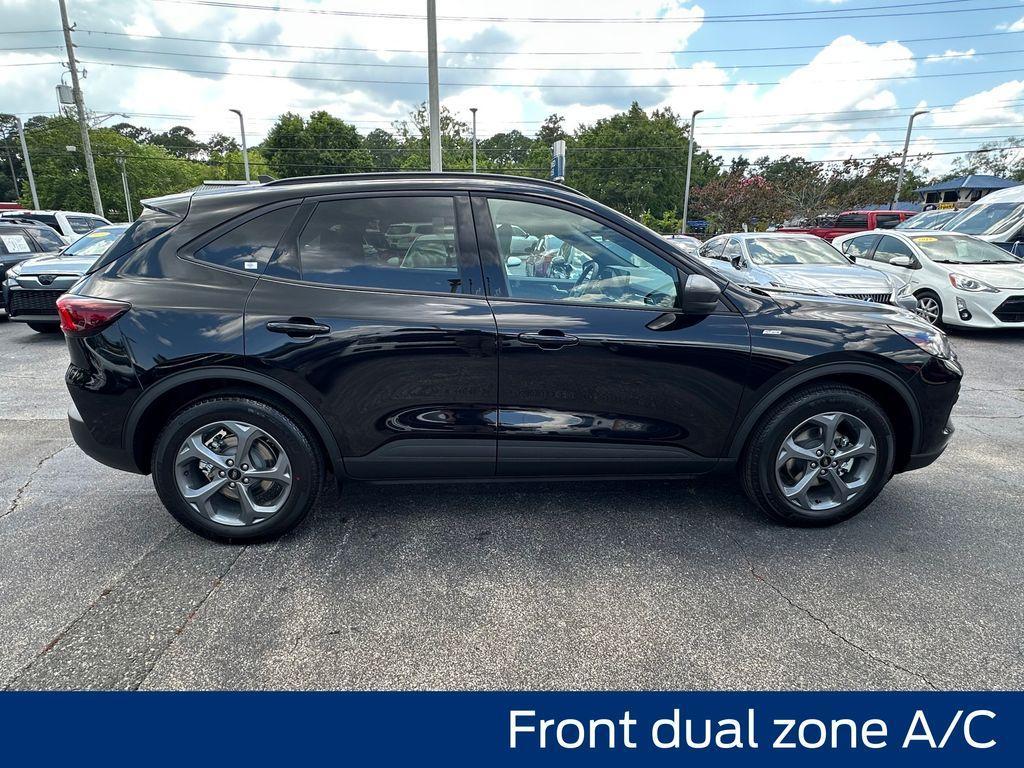new 2025 Ford Escape car, priced at $28,036