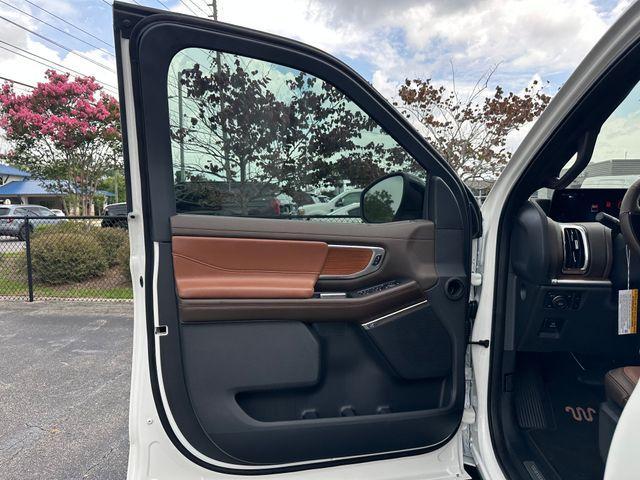 new 2025 Ford Expedition car, priced at $87,205