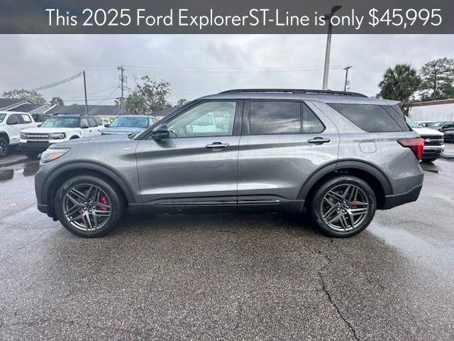 new 2025 Ford Explorer car, priced at $45,995