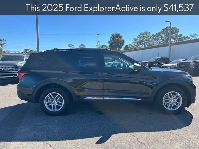 new 2025 Ford Explorer car, priced at $41,537