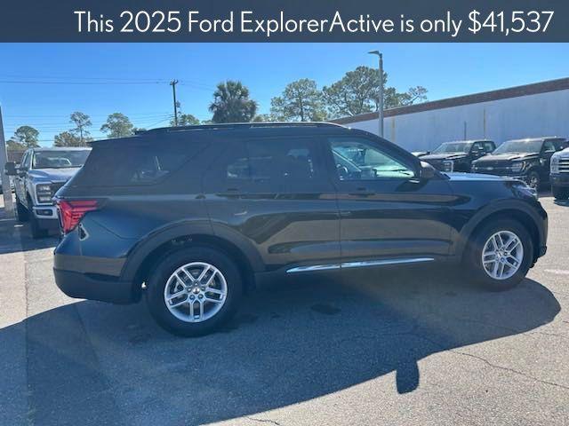 new 2025 Ford Explorer car, priced at $41,537