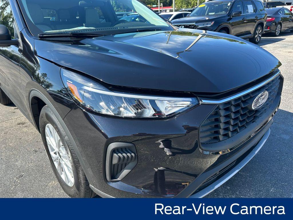 new 2025 Ford Escape car, priced at $28,019