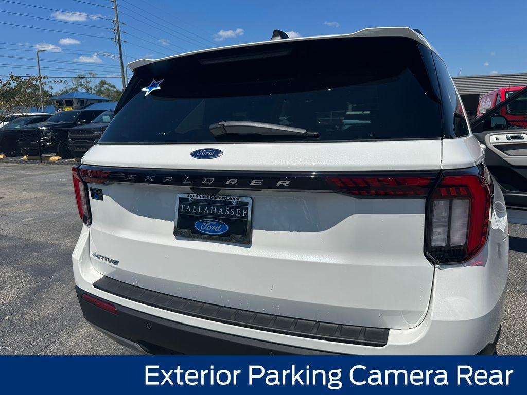 new 2025 Ford Explorer car, priced at $42,694