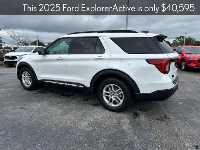 new 2025 Ford Explorer car, priced at $40,595