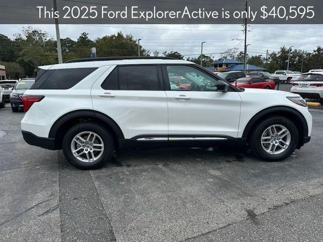 new 2025 Ford Explorer car, priced at $40,595