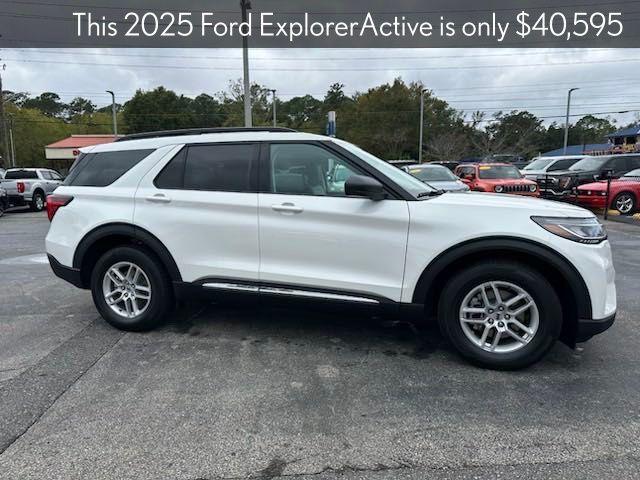 new 2025 Ford Explorer car, priced at $40,595