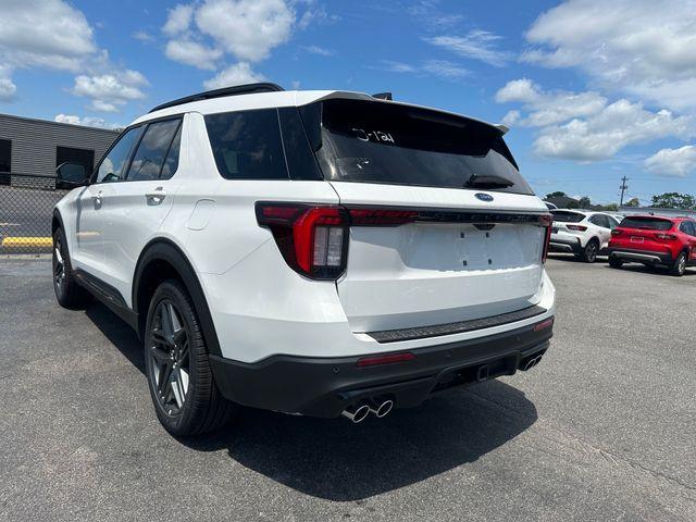 new 2025 Ford Explorer car, priced at $60,025