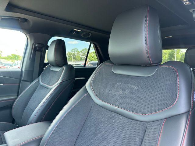 new 2025 Ford Explorer car, priced at $60,025