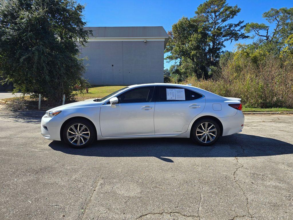 used 2016 Lexus ES 300h car, priced at $17,982