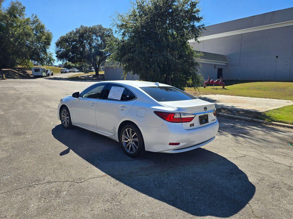 used 2016 Lexus ES 300h car, priced at $17,982