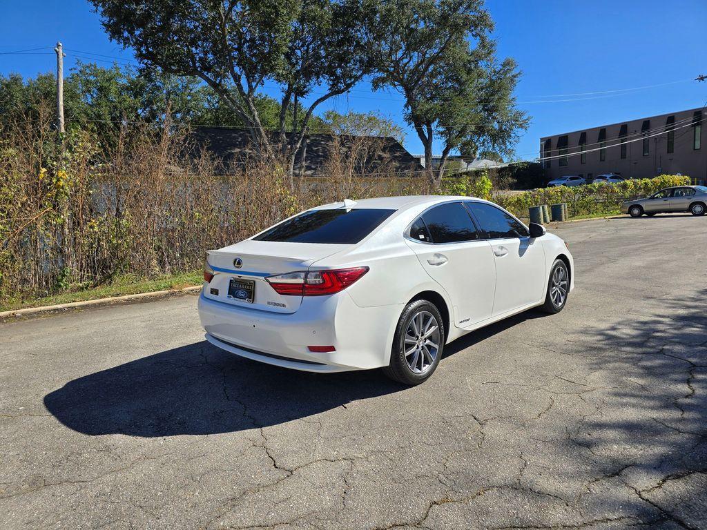 used 2016 Lexus ES 300h car, priced at $17,982