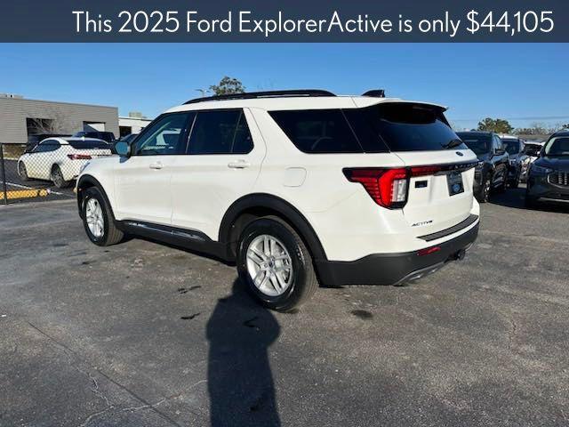 new 2025 Ford Explorer car, priced at $44,105