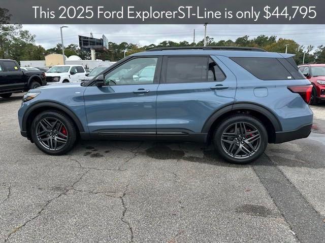 new 2025 Ford Explorer car, priced at $44,795