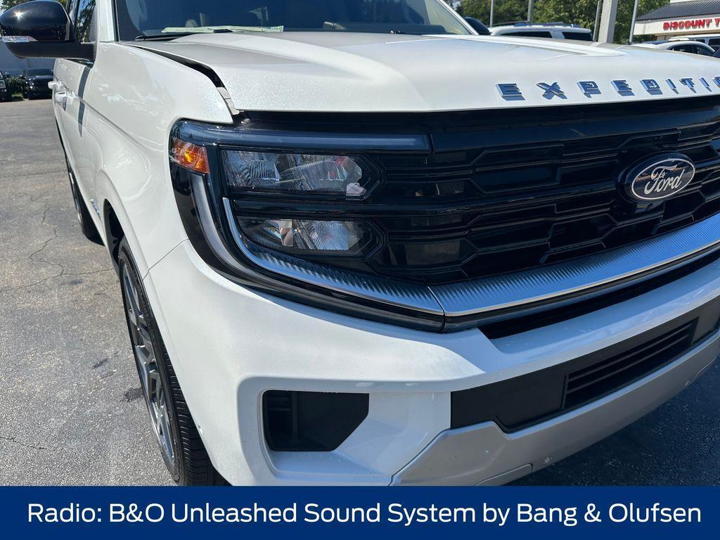 new 2025 Ford Expedition car, priced at $88,794