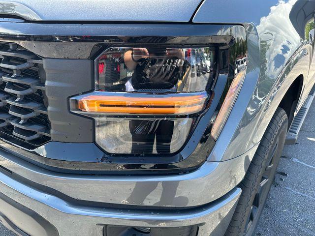 new 2025 Ford F-150 car, priced at $50,561