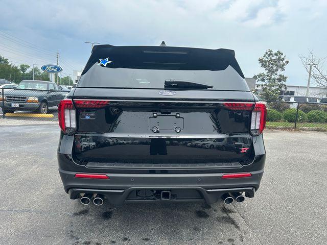 new 2025 Ford Explorer car, priced at $60,850