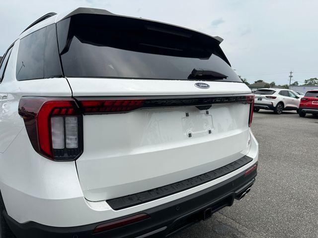 new 2025 Ford Explorer car, priced at $57,030