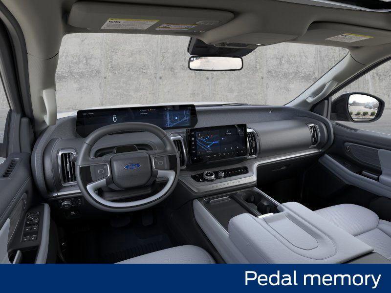 new 2025 Ford Expedition car, priced at $83,905