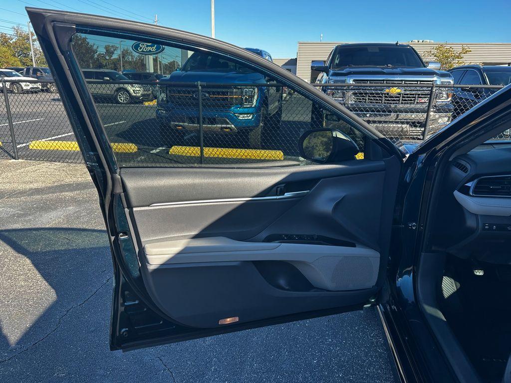 used 2019 Toyota Camry car, priced at $19,662