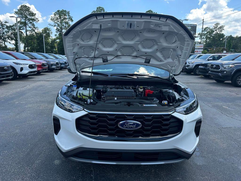 new 2025 Ford Escape car, priced at $28,553