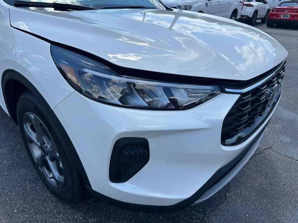 new 2025 Ford Escape car, priced at $28,553
