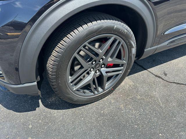 new 2025 Ford Explorer car, priced at $59,430