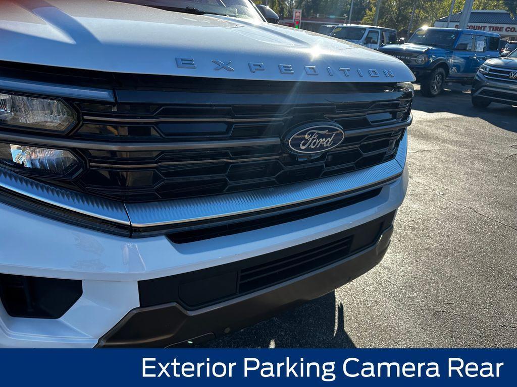 new 2025 Ford Expedition Max car, priced at $85,985