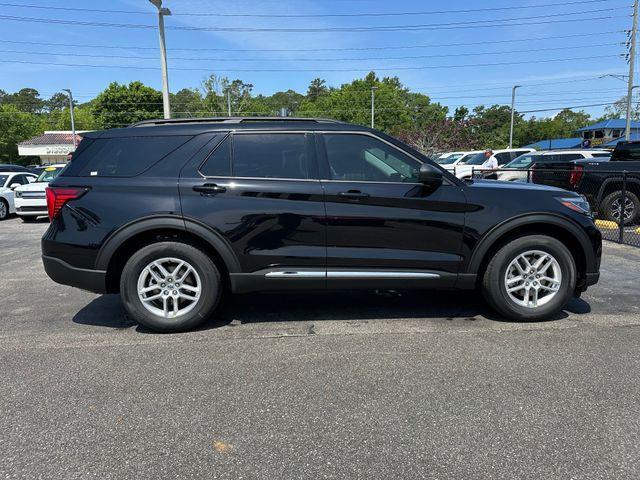 new 2025 Ford Explorer car, priced at $41,380