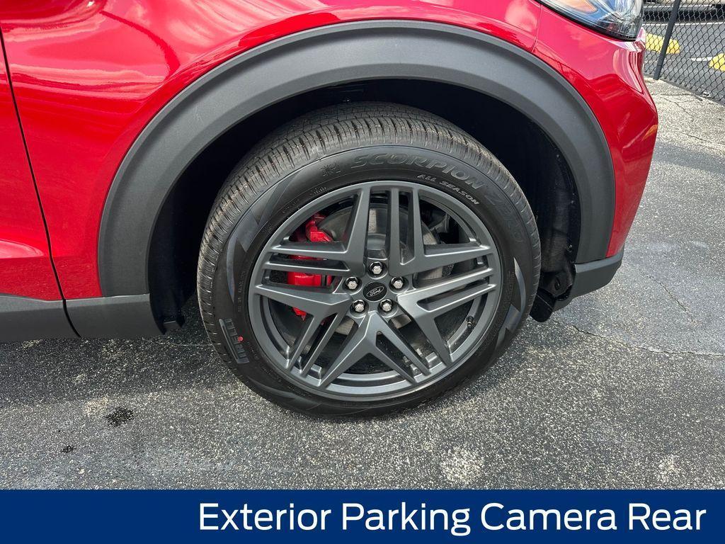 new 2025 Ford Explorer car, priced at $57,070