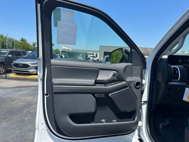 new 2025 Ford Expedition car, priced at $64,195