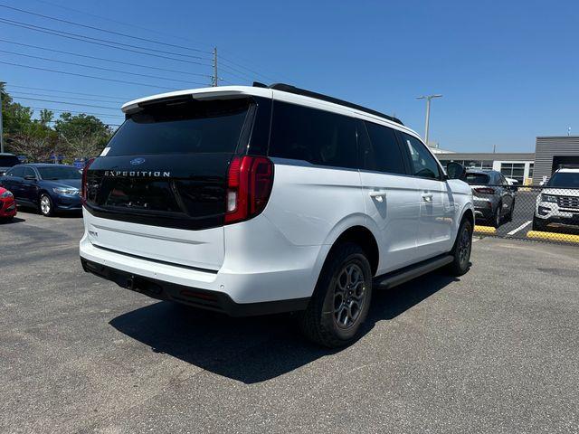 new 2025 Ford Expedition car, priced at $64,195