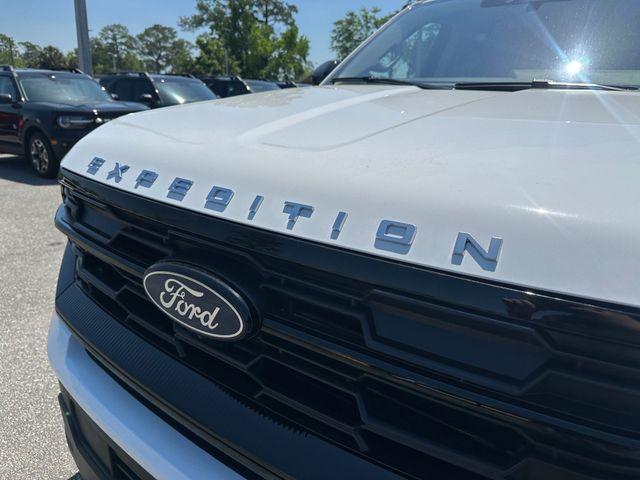 new 2025 Ford Expedition car, priced at $64,195