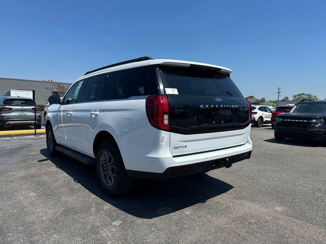 new 2025 Ford Expedition car, priced at $64,195