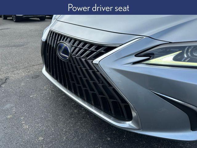 used 2022 Lexus ES 300h car, priced at $25,643