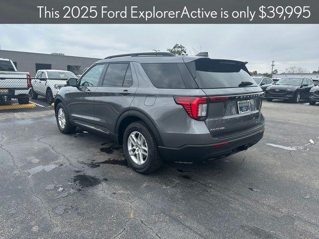 new 2025 Ford Explorer car, priced at $38,745