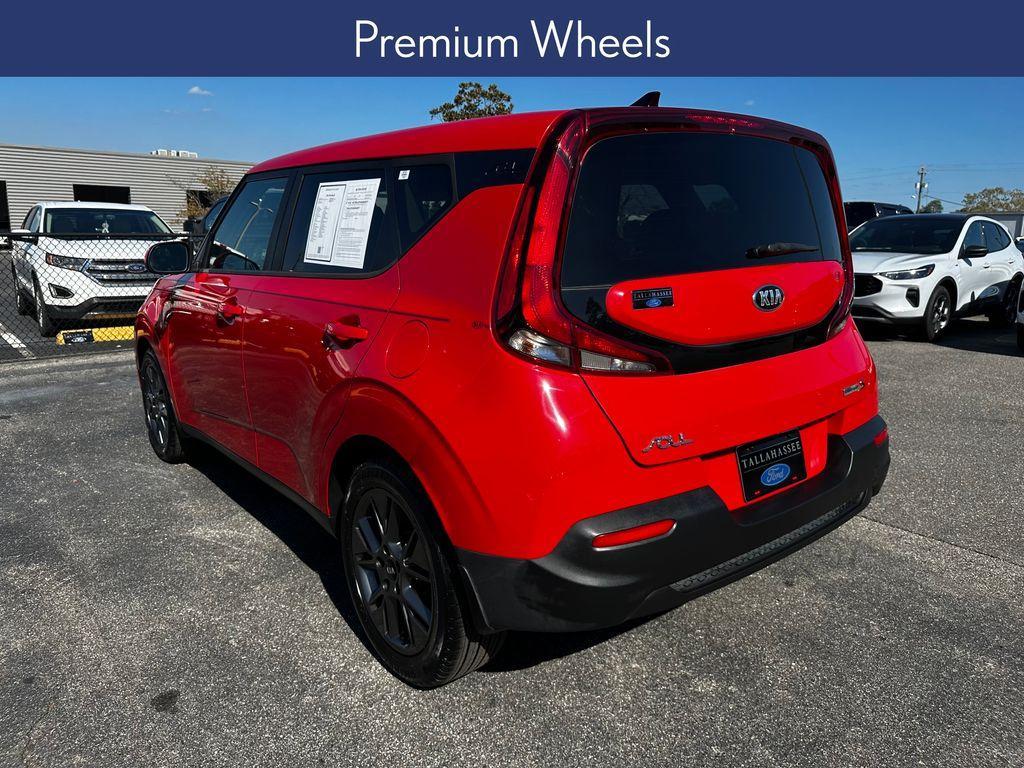 used 2021 Kia Soul car, priced at $10,481