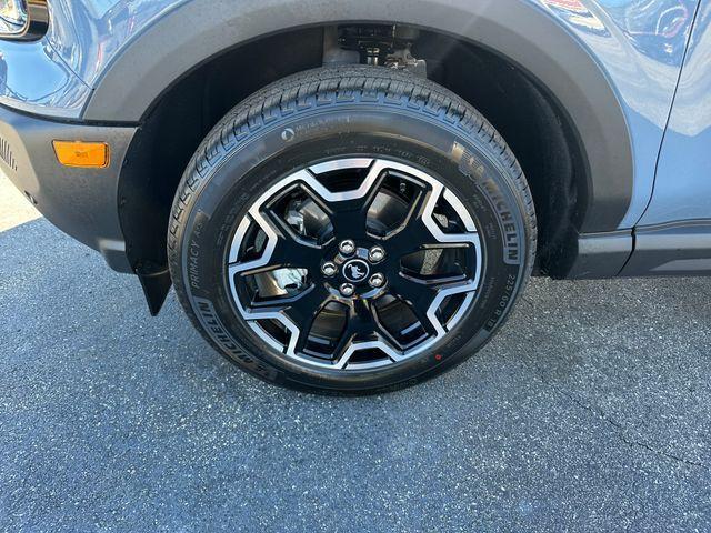 new 2025 Ford Bronco Sport car, priced at $40,670