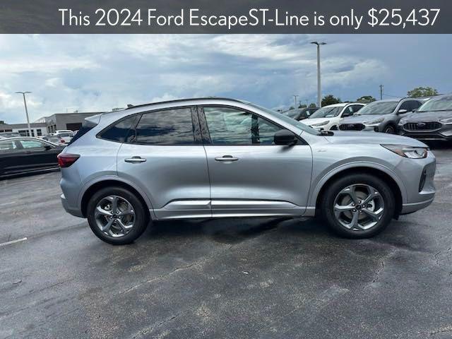 new 2024 Ford Escape car, priced at $25,437