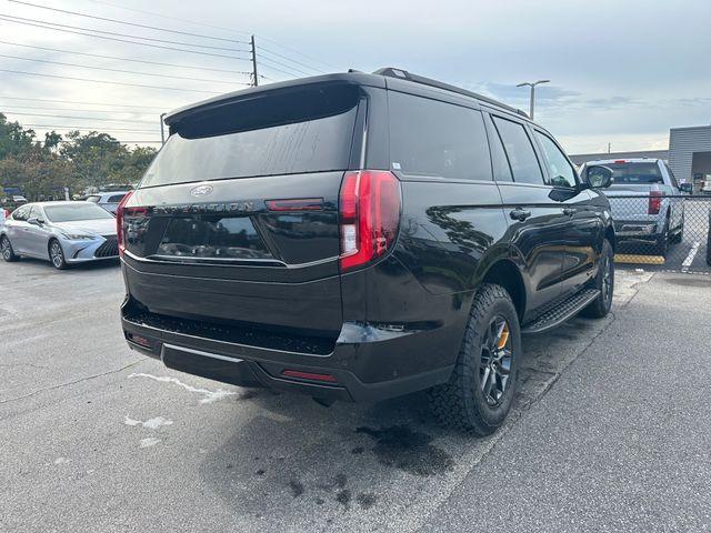 new 2025 Ford Expedition car, priced at $79,582