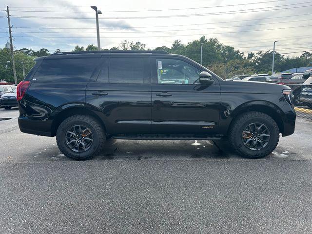 new 2025 Ford Expedition car, priced at $79,582