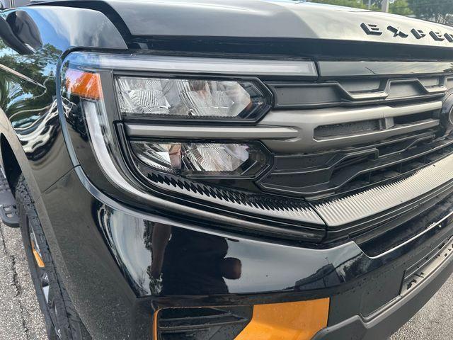 new 2025 Ford Expedition car, priced at $79,582